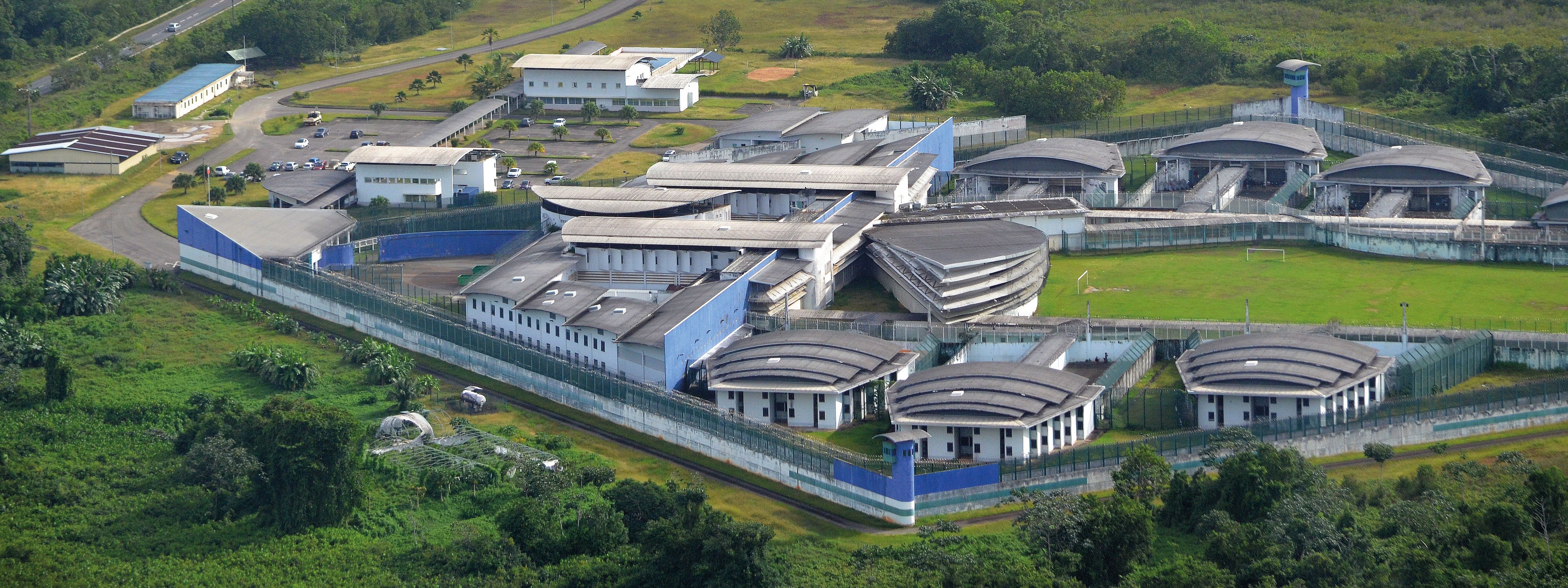 Le centre pénitentiaire de Guyane, à Rémire-Montjoly.