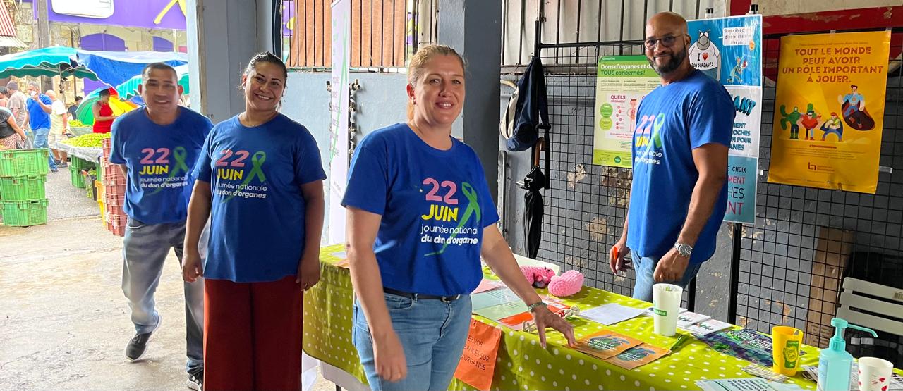 L'équipe a tenu un stand d'information au marché de Cayenne